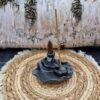 Backflow waterval wierookbrander met Lotusvijver